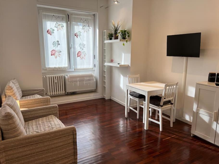 "Giulifor" - Zona Indipendenza - Risorgimento Apartment Milan Exterior photo